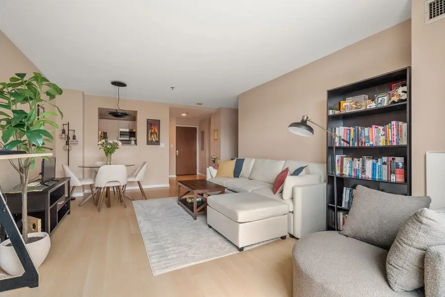 950 Massachusetts Ave #514, Cambridge, MA 02139 - #2