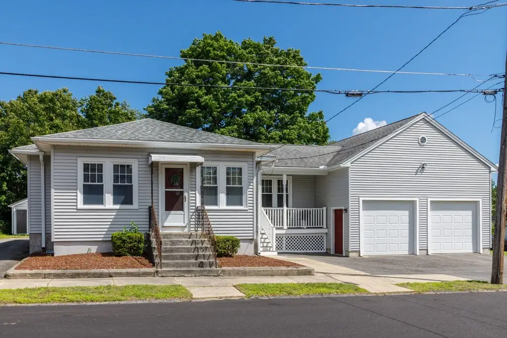 27 Castle Street, Leominster, MA 01453 - #1