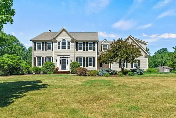 39 Letendre Rd, Seekonk, MA 02771