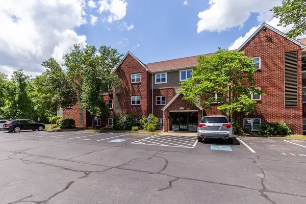 35 Longworth Ave #25, Brockton, MA 02301