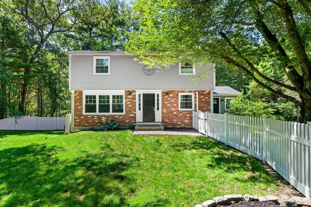 212 Common Ln, Beverly, MA 01915 - #1