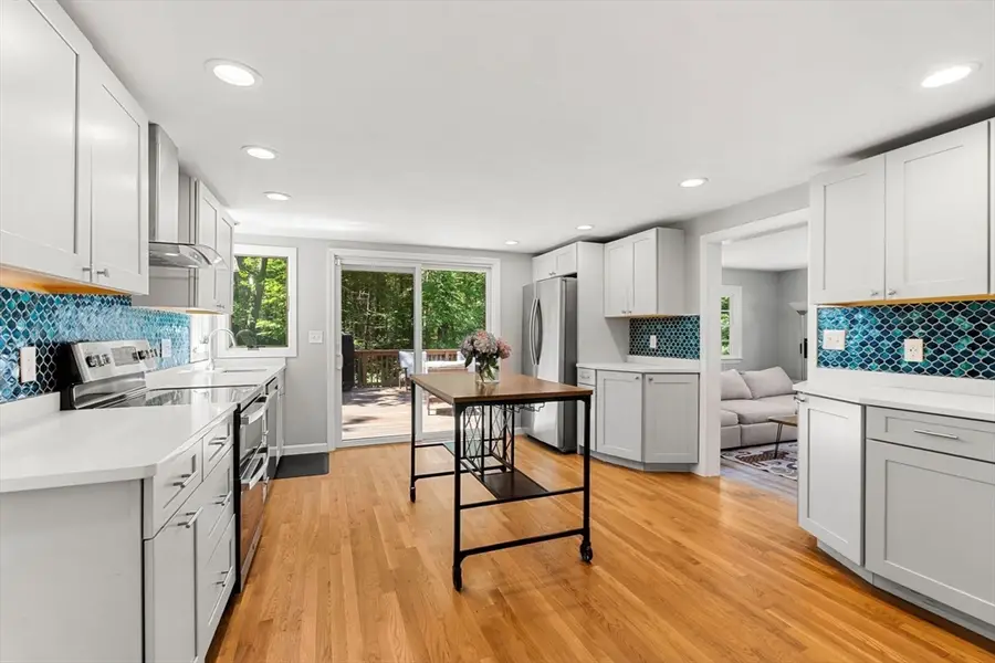 212 Common Ln, Beverly, MA 01915 - #3