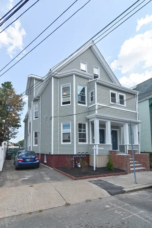8 Melvin St #2, Somerville, MA 02145