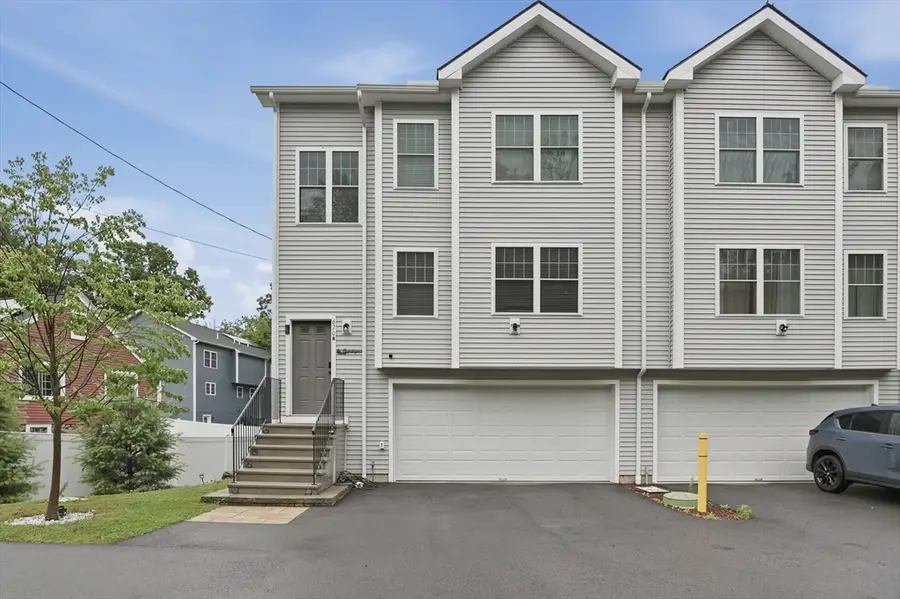 670 Burncoat St #A, Worcester, MA 01606 - #2