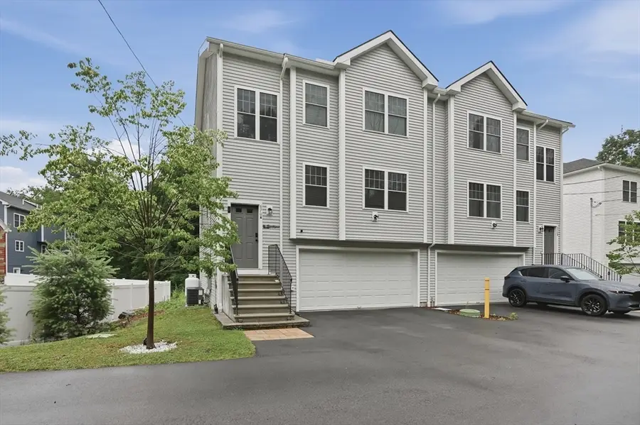 670 Burncoat St #A, Worcester, MA 01606 - #3