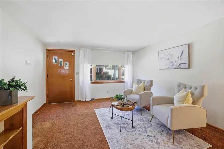 65 Clover Street, Worcester, MA 01603 - #3