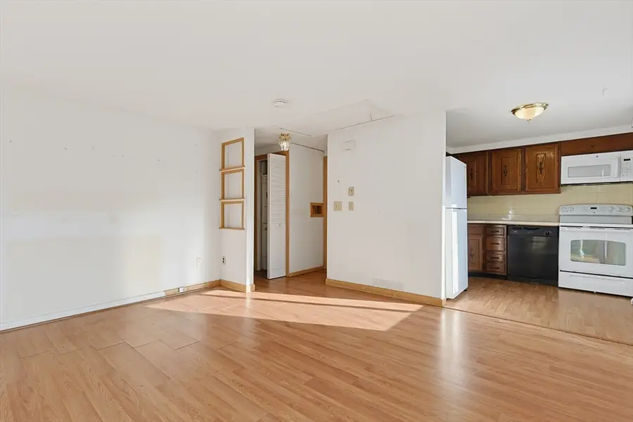 18 Cobb Ave #18, Yarmouth Port, MA 02675 - #3