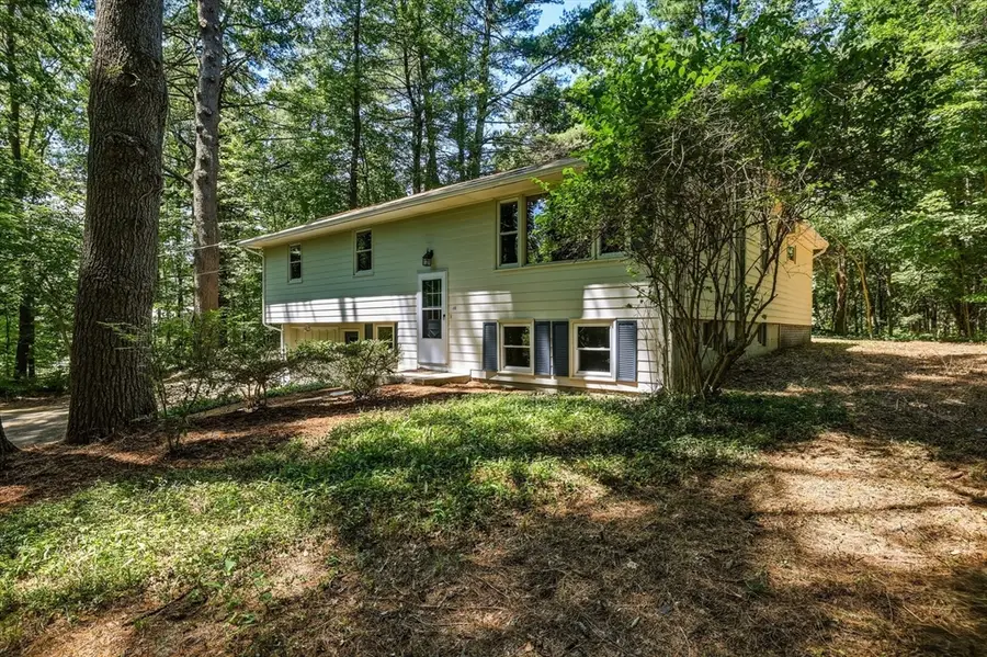 418 State St, Amherst, MA 01002 - #3
