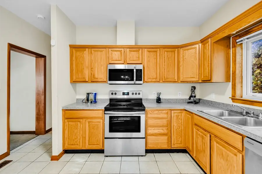 21 Arrowsic Street, Worcester, MA 01604 - #3