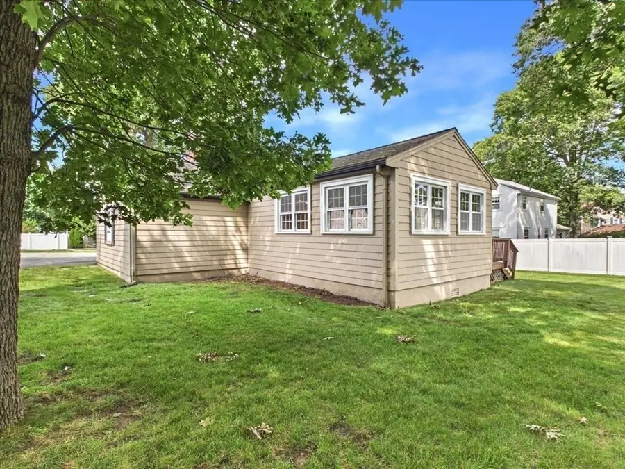 4 Anna Drive, Canton, MA 02021 - #3