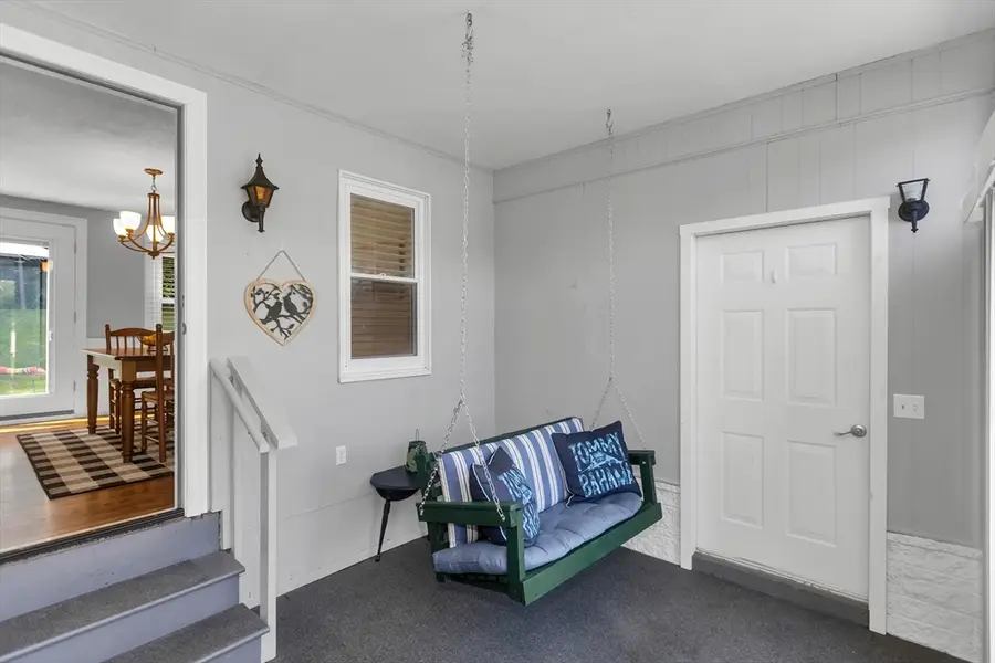 23 Mountainview St, Chicopee, MA 01020 - #3