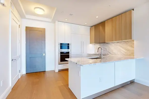 240 Devonshire Street #4014, Boston, MA 02110