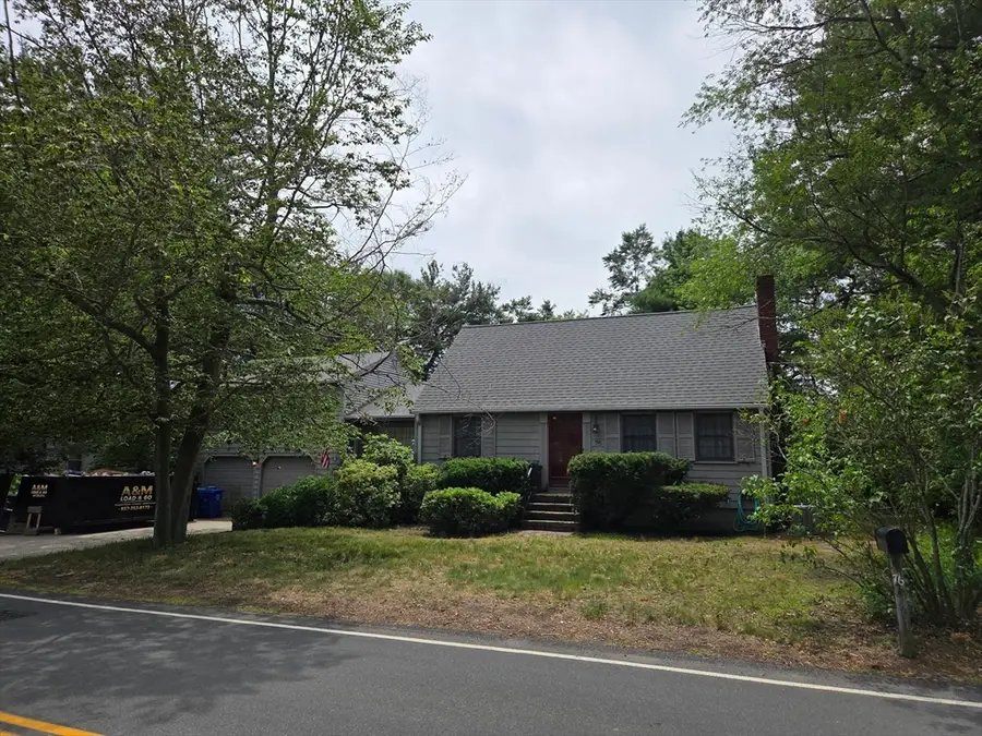 76 Gardner St, Rockland, MA 02370 - #3