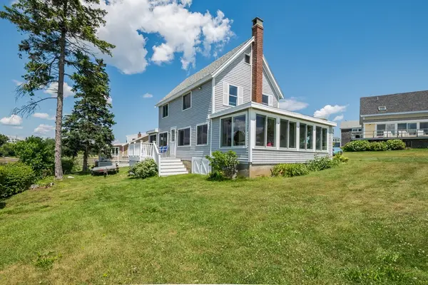 33 Bay Road #33, Ipswich, MA 01938