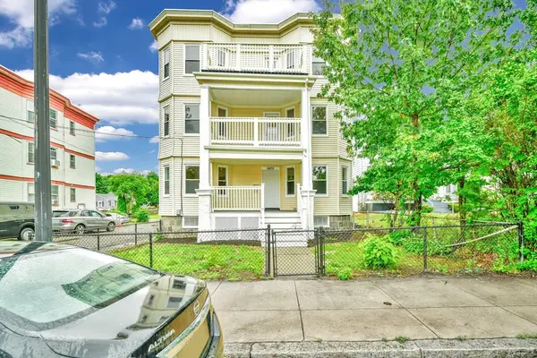 1420 River St, Boston, MA 02136