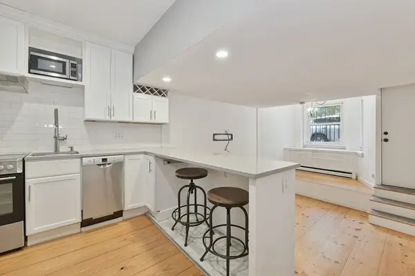 15 Saint George St #1, Boston, MA 02118
