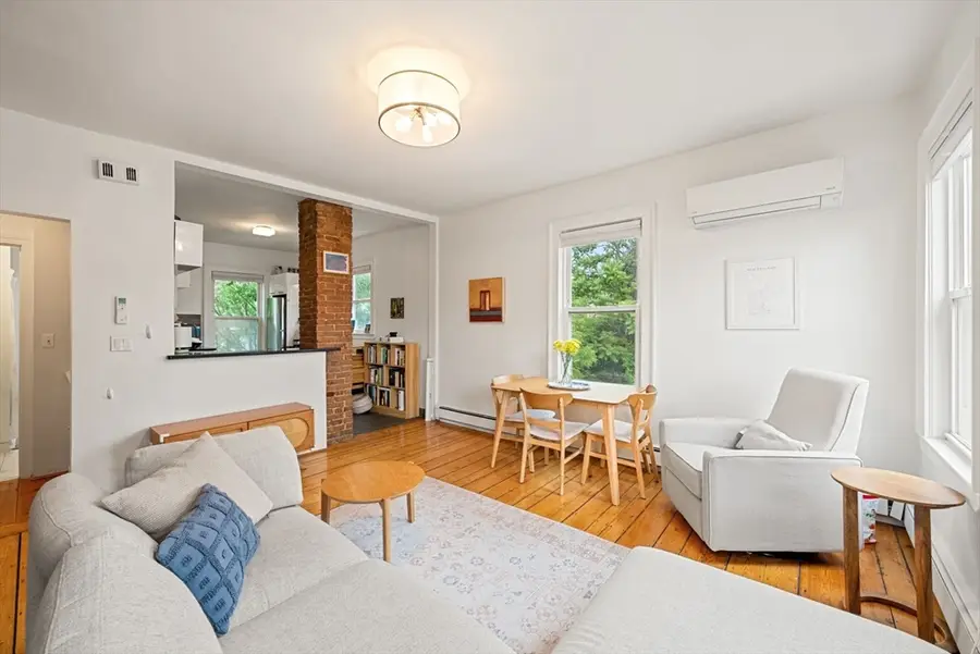 6 Fourth St Pl #3, Cambridge, MA 02141 - #2
