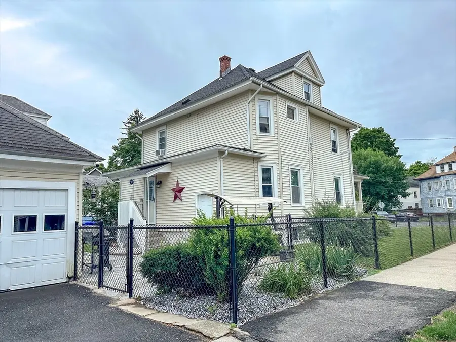 573 White St, Springfield, MA 01108 - #2