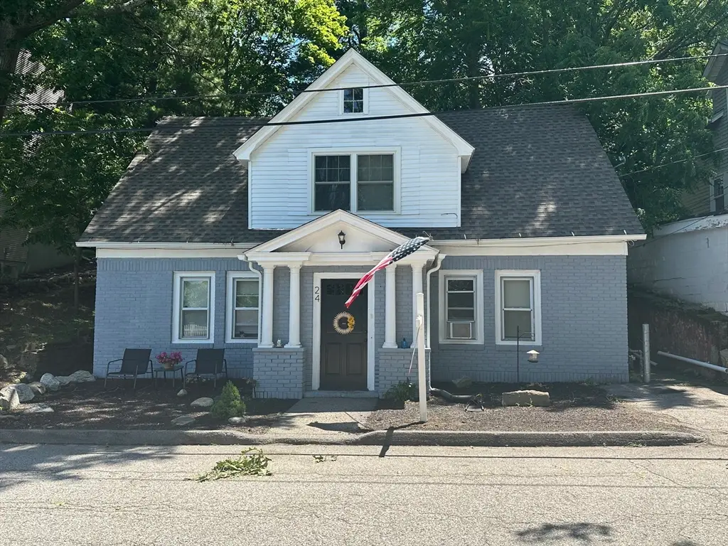 24 Proctor St, Worcester, MA 01606 - #1
