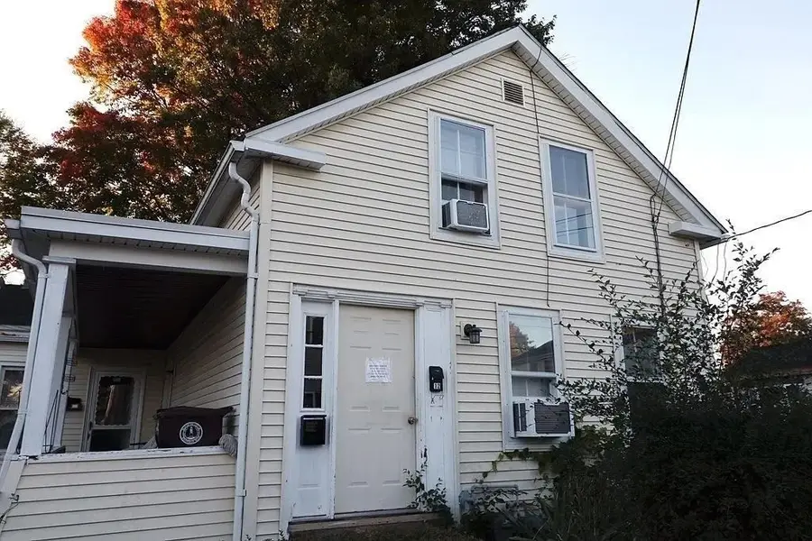 12 Cherry St, Westfield, MA 01085 - #3
