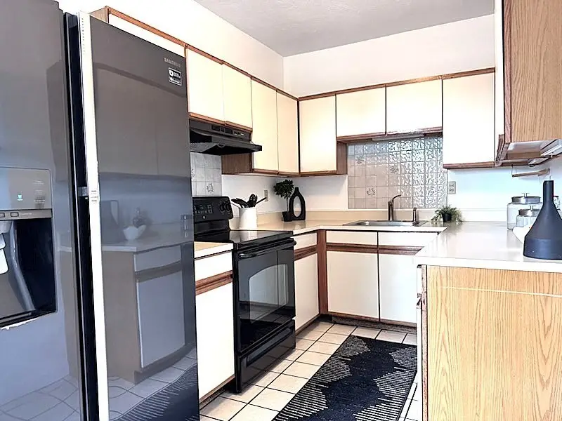 86 Walnut St #3, Boston, MA 02122 - #3