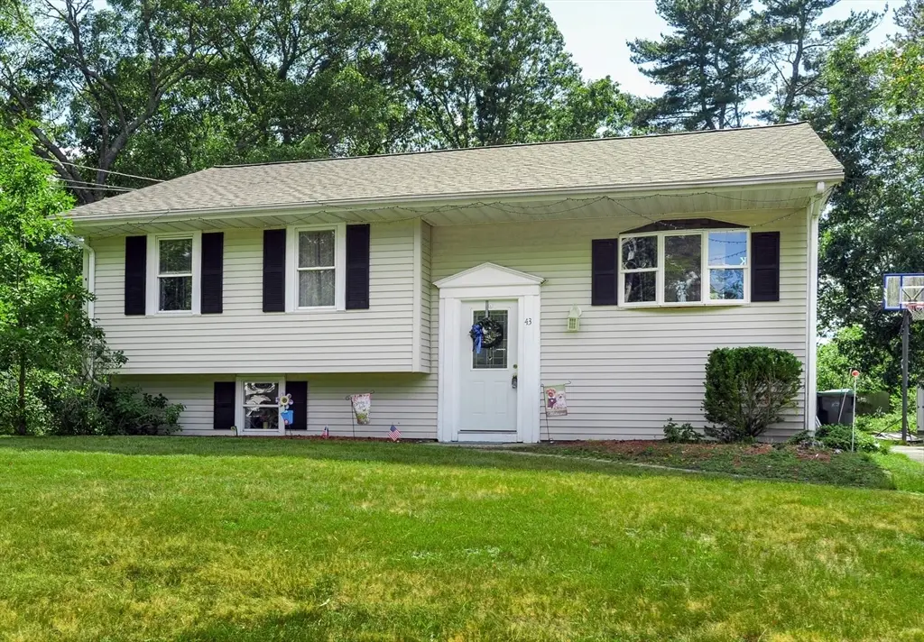 43 Chandler Dr, Marshfield, MA 02050 - #1