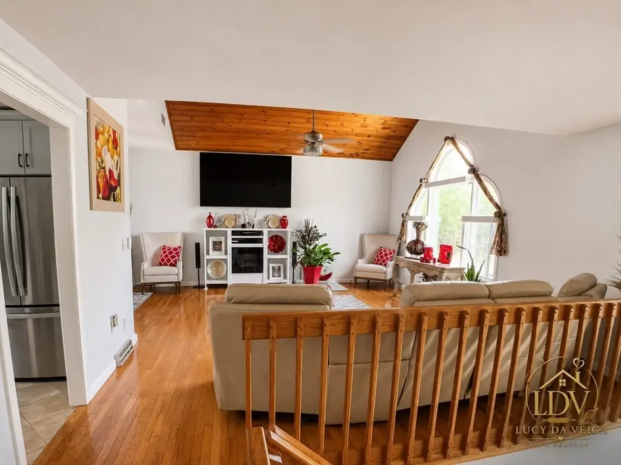 252 Elizabeth Dr, Ludlow, MA 01056 - #3