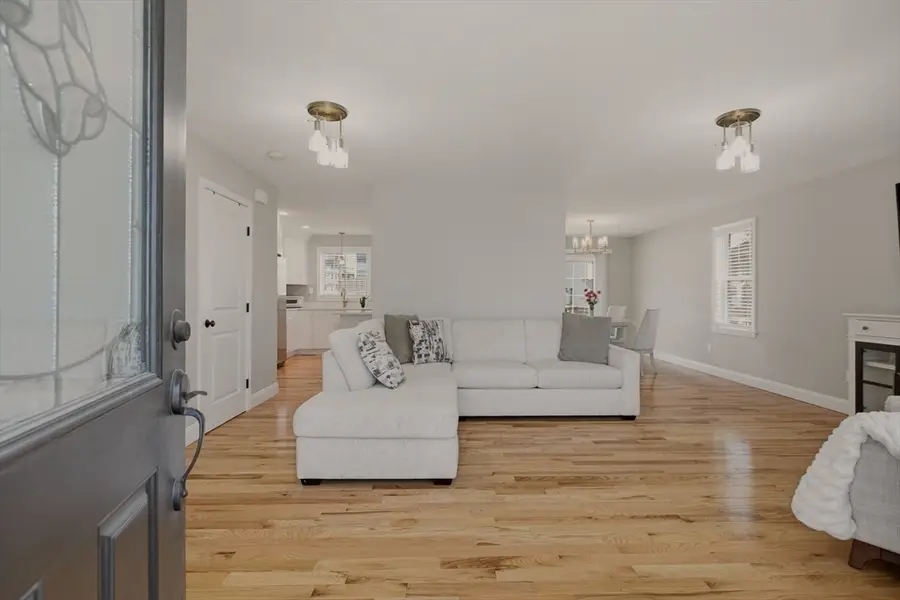 8 Princeton Circle, Fall River, MA 02724 - #3