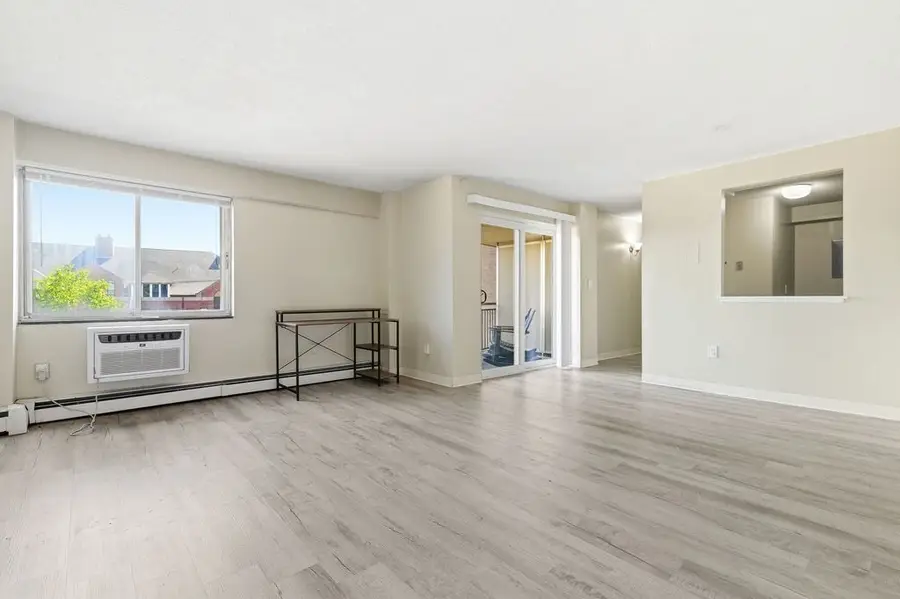 1025 Hancock St #4J, Quincy, MA 02169 - #3