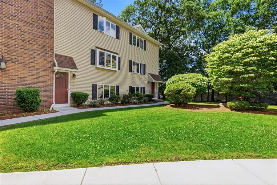 305 Salem St #312, Woburn, MA 01801 - #3