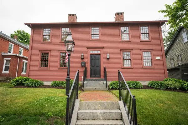 1029 Main Street, Leicester, MA 01524