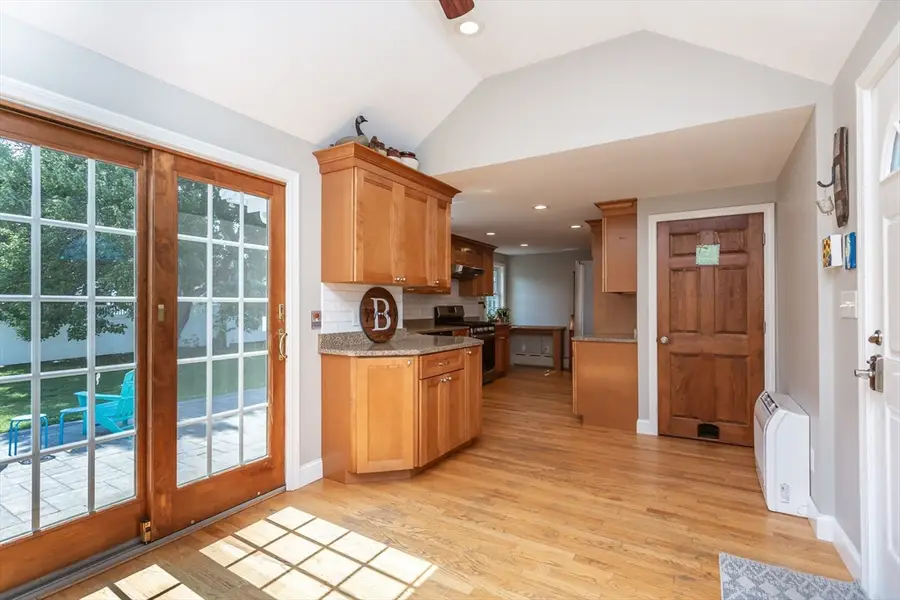 20 Rogers, Fairhaven, MA 02719 - #2