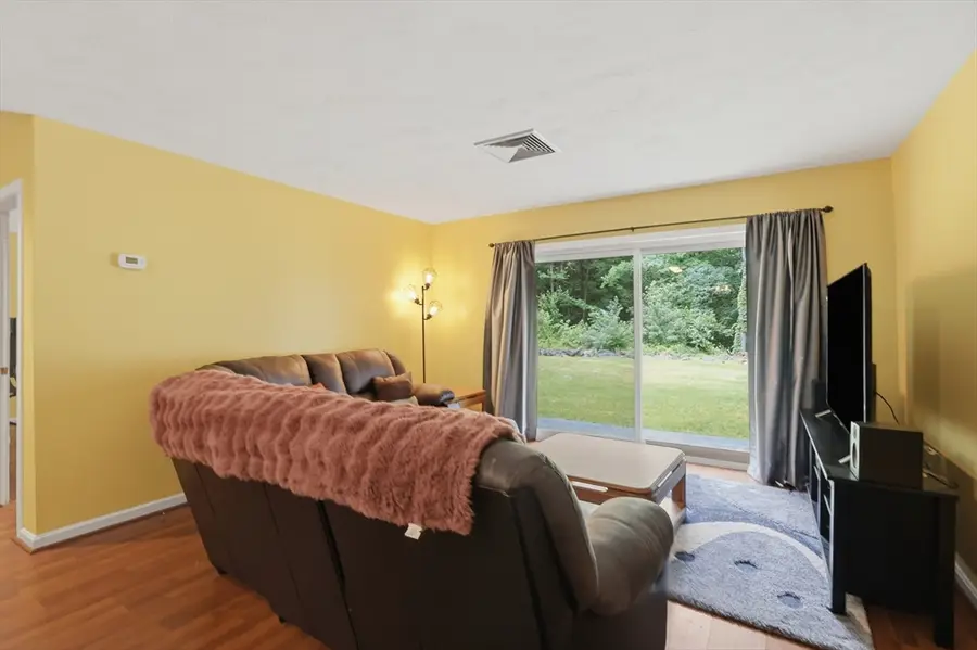 330 Sunderland Rd #7, Worcester, MA 01604 - #2