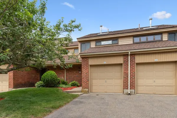 11 Elderwood Dr #11, Stoughton, MA 02072