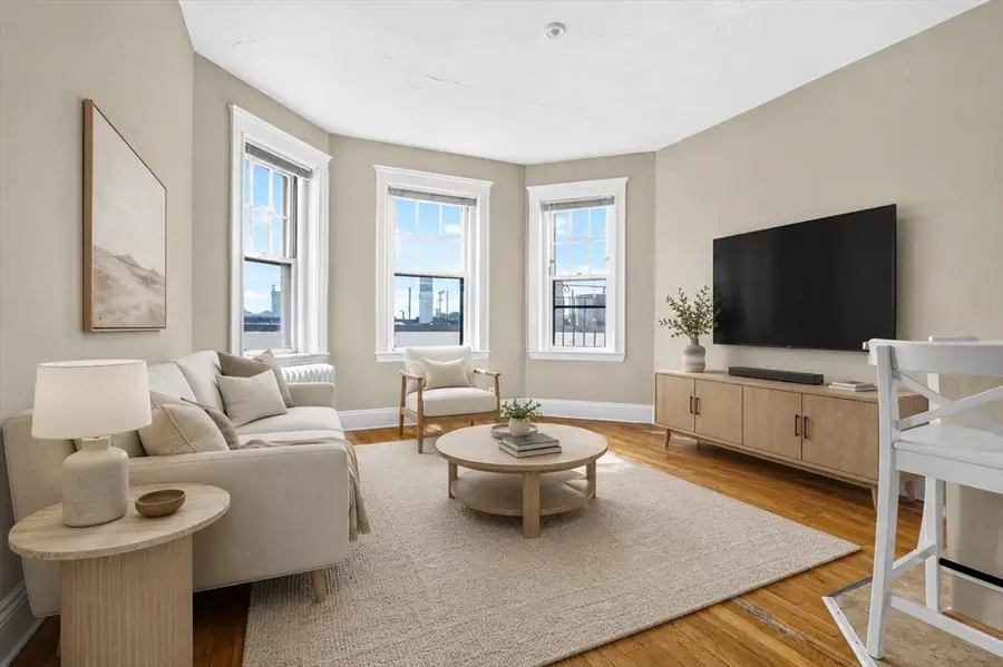 1572 Commonwealth Ave. #14, Boston, MA 02135 - #3