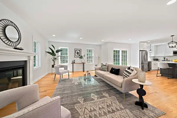 5 Clarendon, Holbrook, MA 02343