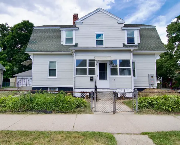 43 Princeton St, Springfield, MA 01109
