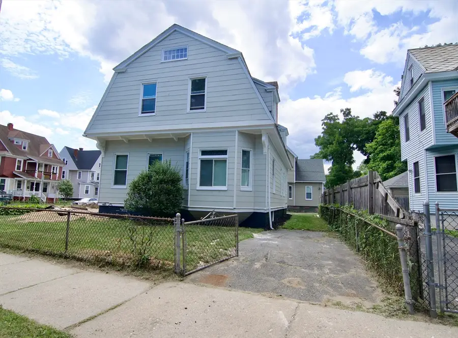 43 Princeton St, Springfield, MA 01109 - #2