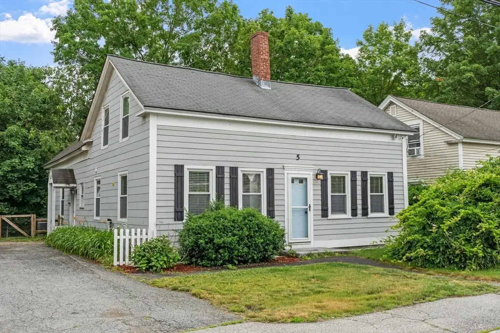 5 Mill St, Pepperell, MA 01463 - #1