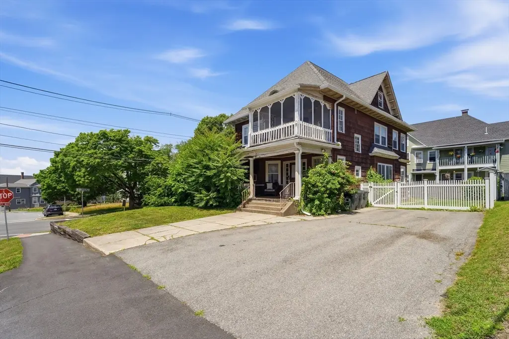 207 Middlesex St, North Andover, MA 01845 - #1