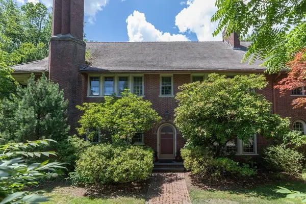 231 Waverley Ave, Newton, MA 02458