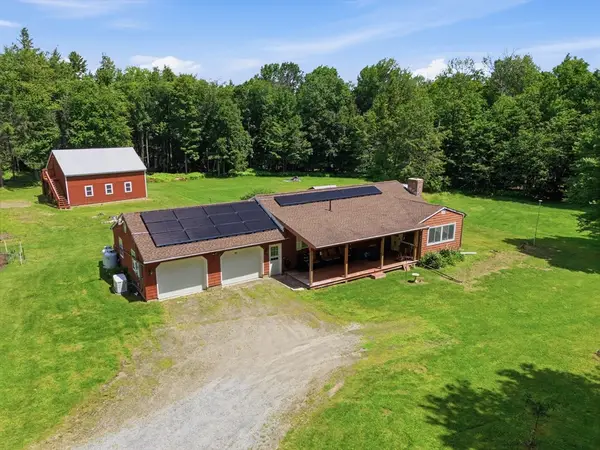 392 West St, Worthington, MA 01098