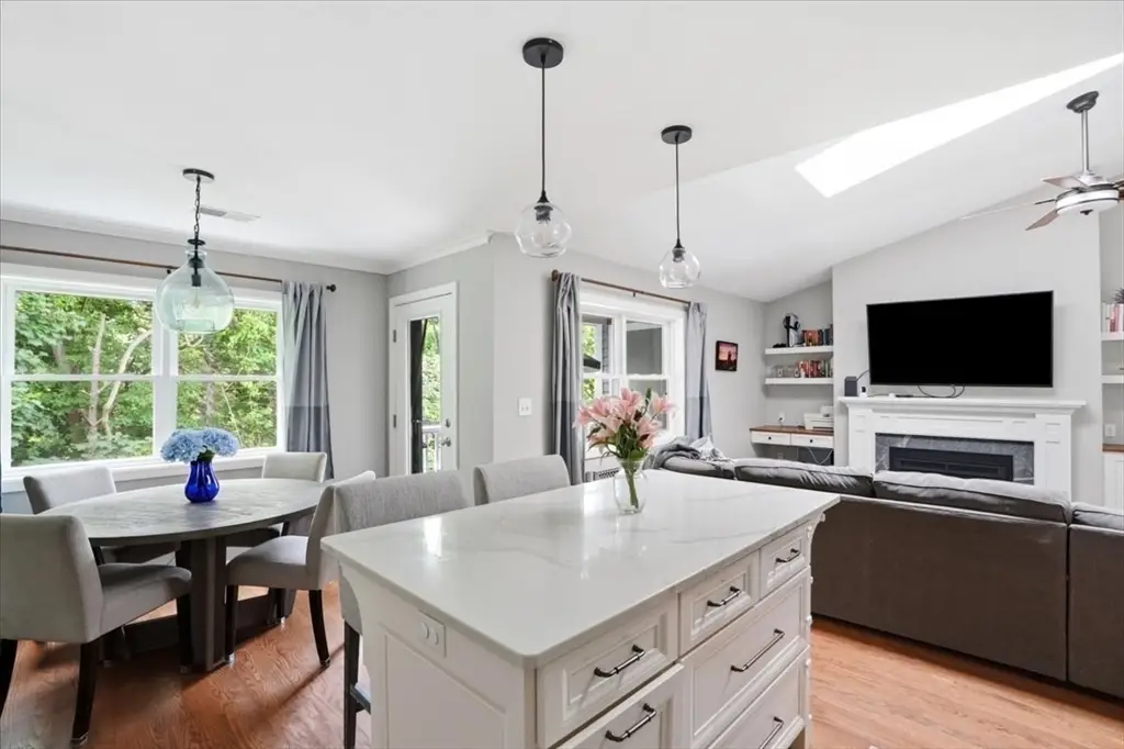 1905 Hockley Dr #1905, Hingham, MA 02043 - #1