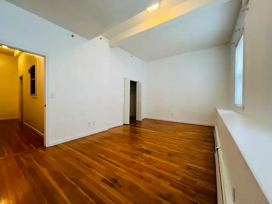 110 Branch St #2, Lowell, MA 01851 - #3