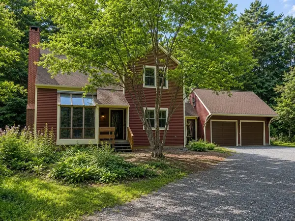 707 North Ln, Granville, MA 01034