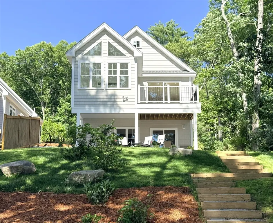 26 Laurelwood Dr, Webster, MA 01570 - #1