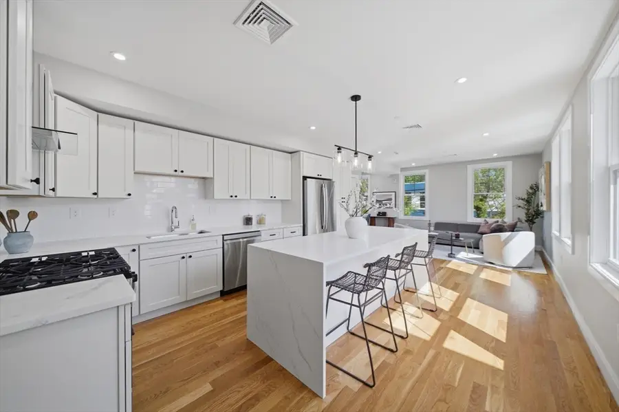 174 Walnut Street, Somerville, MA 02145 - #3
