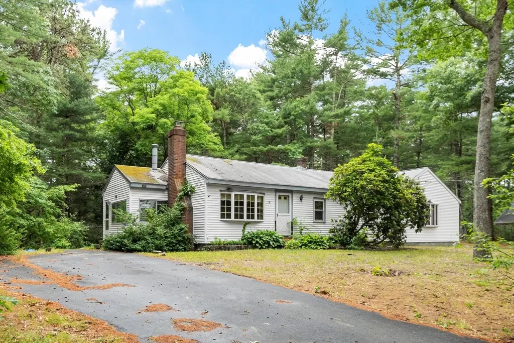 83 Mcclelland Rd, Halifax, MA 02338 - #1