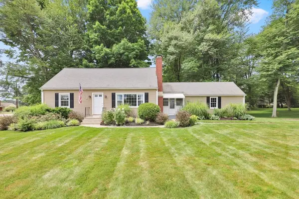 6 Rogers Rd, East Longmeadow, MA 01028