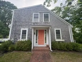 96 Summer St, Kingston, MA 02364